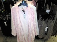Miękki, różowy szlafrok w cenie 89zl, uwodzicielska koszulka ...